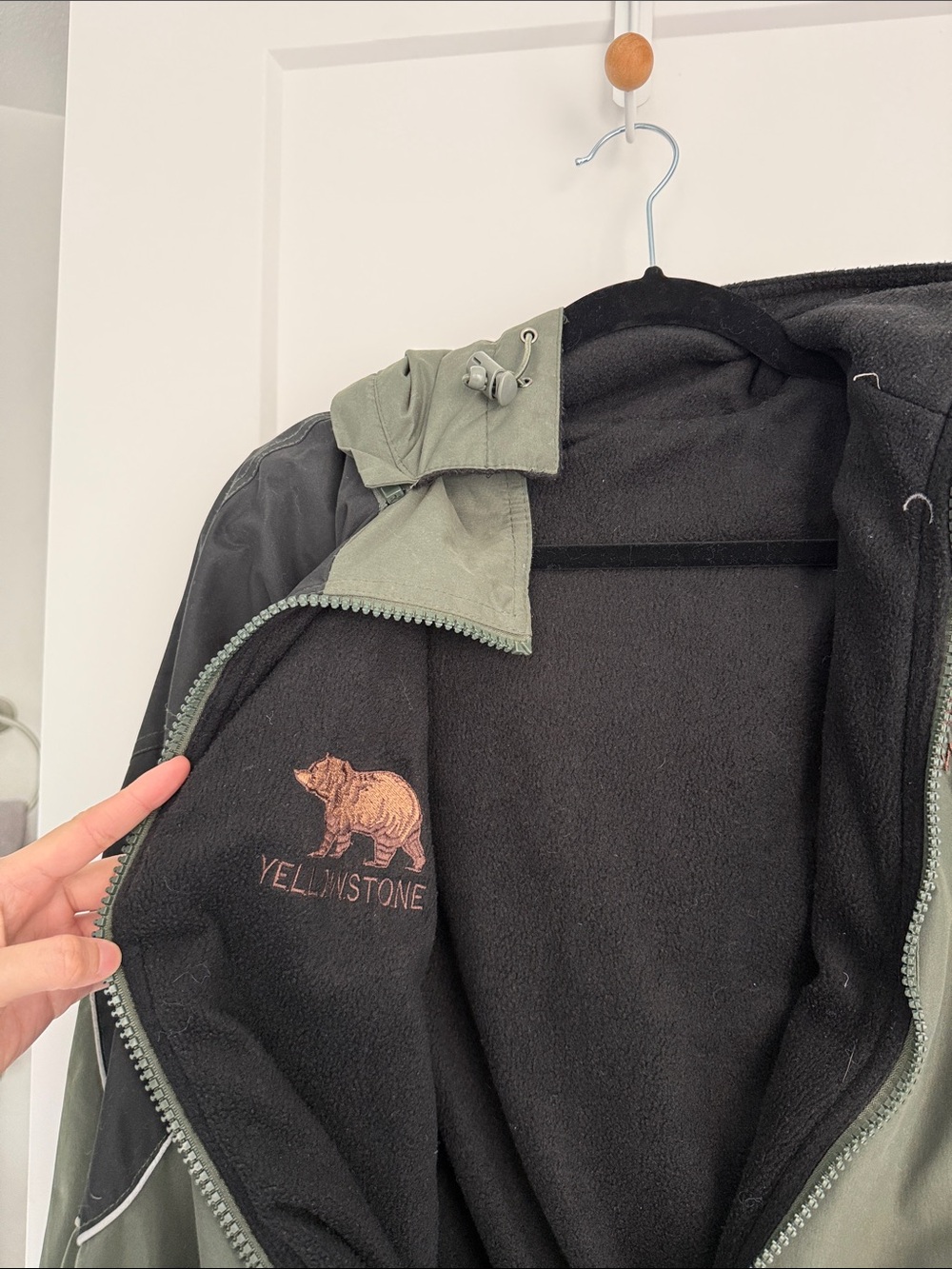 Yellowstone Reversible Hooded Rain Jacket in Olive Green and Black - Picture 5 of 5